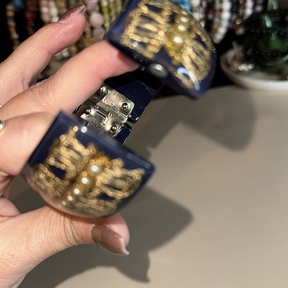 Chanel double pearl clamp bracelet - Picture 3 of 6